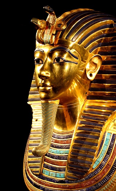 Tutankhamun golden death mask