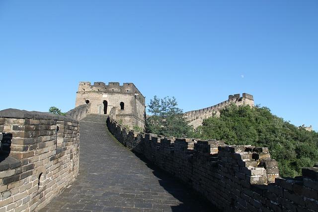 Despite its popularity, the Great Wall of China faces many challenges.